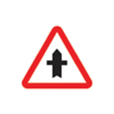 UAE road sign: Crossroad ahead